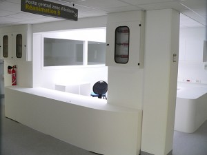 banque accueil resine acrylique